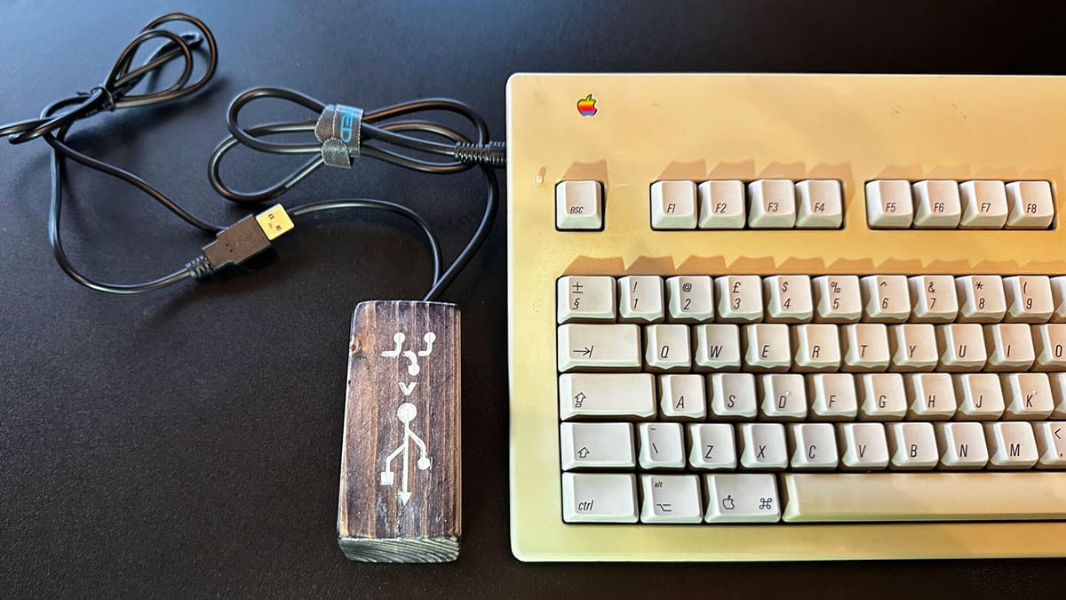 Vintage Apple Keyboard Compatibility: Building an ADB-to-USB Adapter with Configurable Firmware